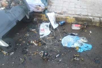 El vandalismo calcina un contenedor en Las Huesas (Telde)/TA.